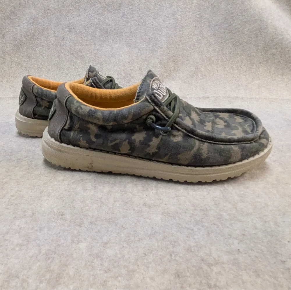 Hey Dude Wally Camdino Camouflage Dino Youth Shoes Size EU 36 (Y 4-5)